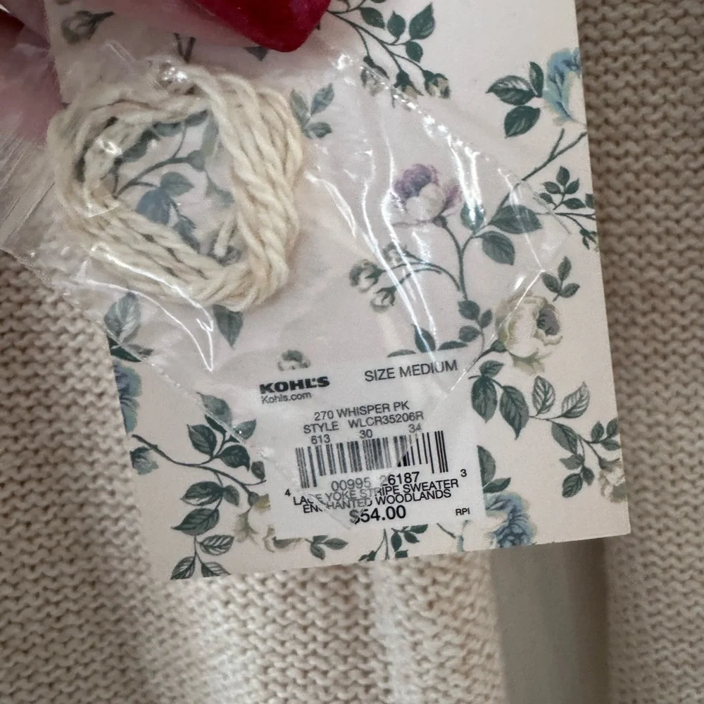 Lauren Conrad Lace Detail Sweater - Size Medium - Picture 4 of 7